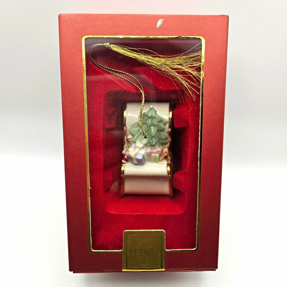 Lenox Christmas Sleigh Ornament Handcrafted Hanging White Gold Green MPN 761400